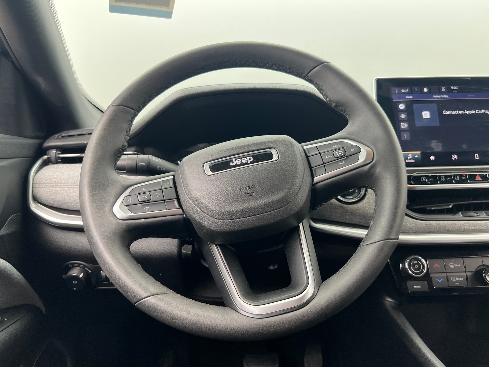 Thumbnail: 2023 Jeep Compass - 4
