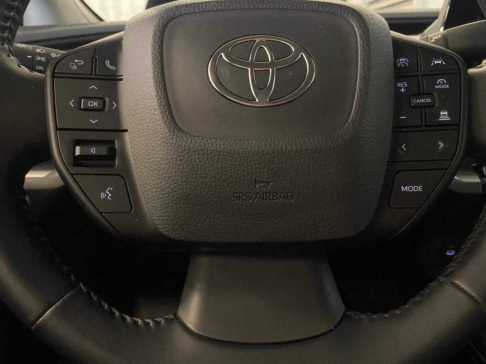 Thumbnail: 2023 Toyota Prius - 5