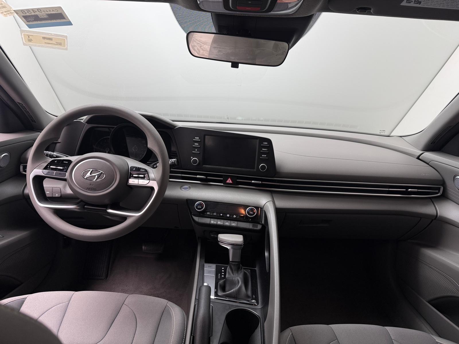 Thumbnail: 2022 Hyundai Elantra - 3