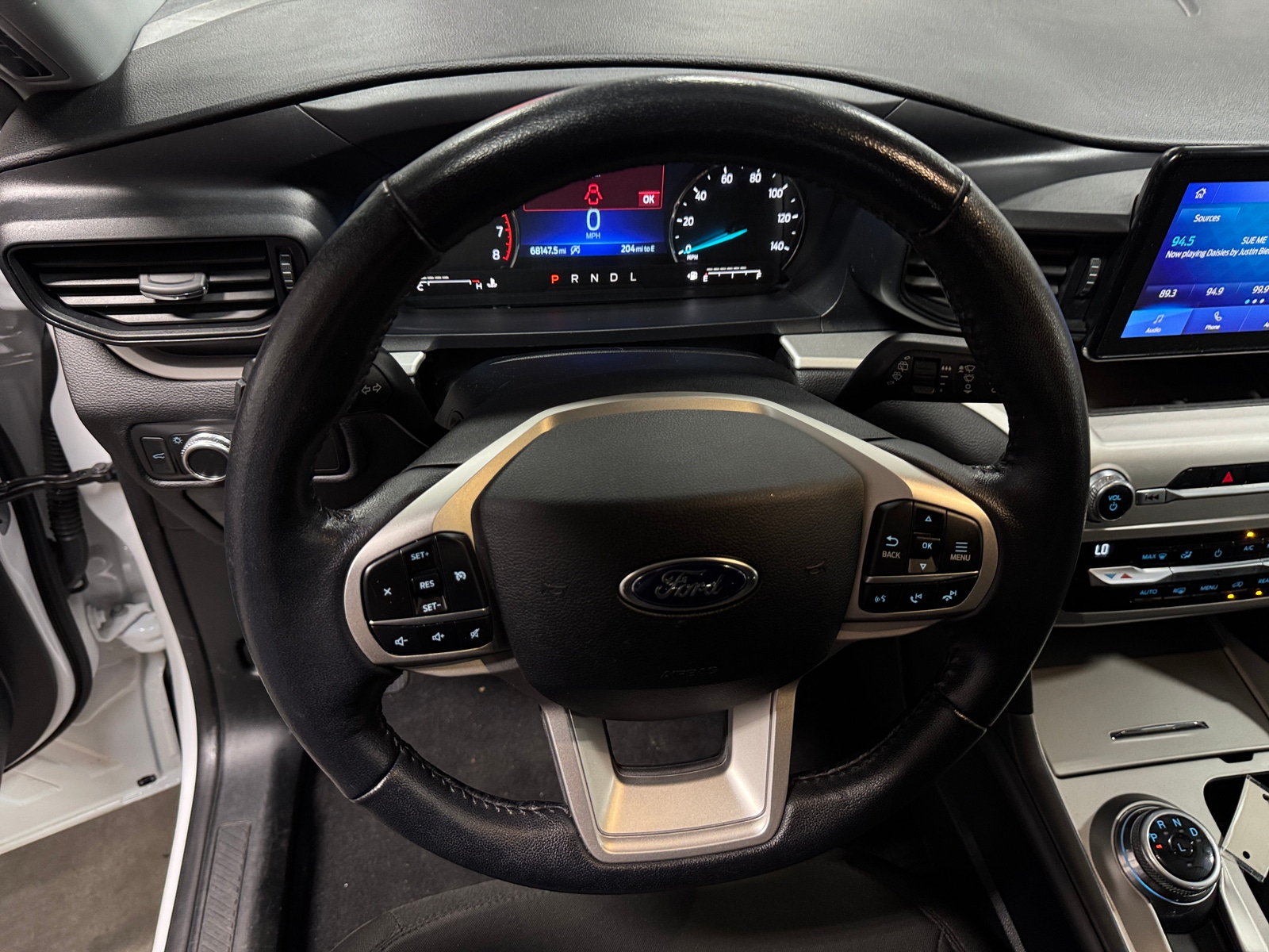 Thumbnail: 2021 Ford Explorer - 5