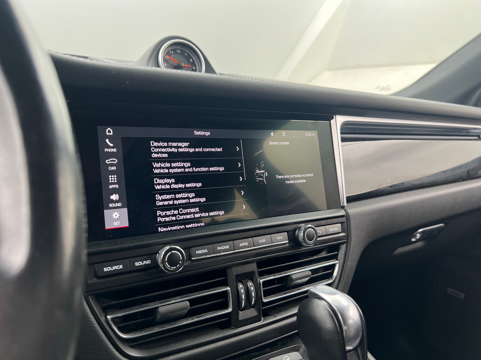Thumbnail: 2019 Porsche Macan - 3