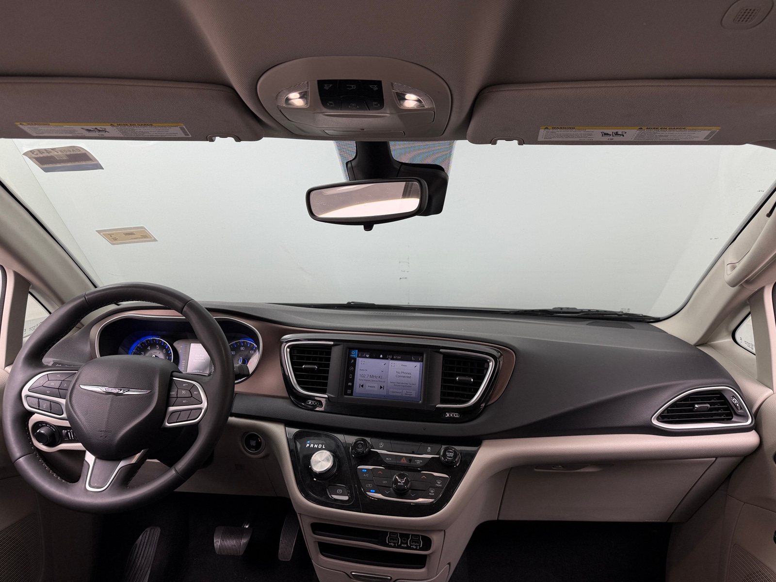 Thumbnail: 2023 Chrysler Voyager - 3