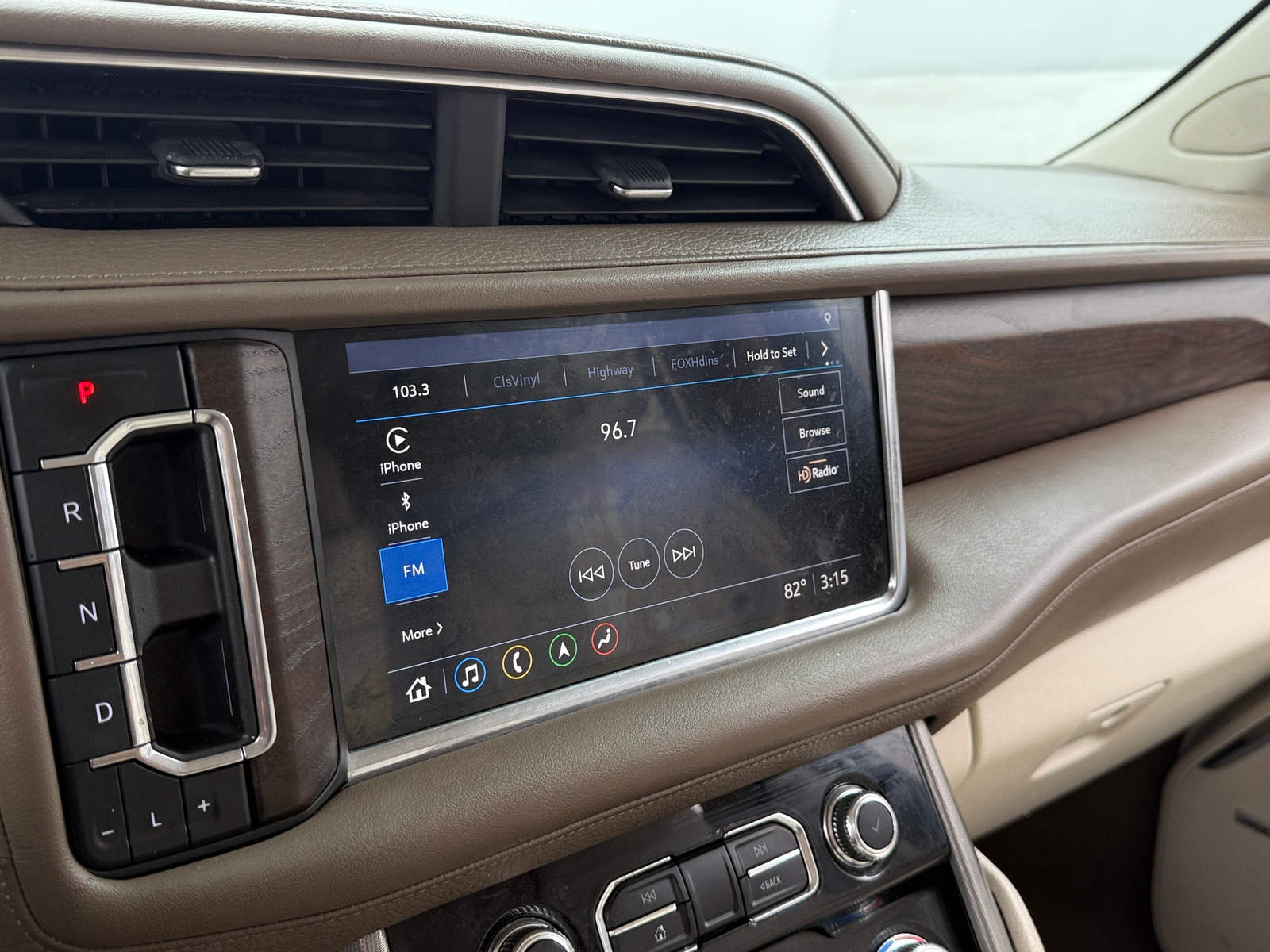 Thumbnail: 2021 GMC Yukon XL - 3