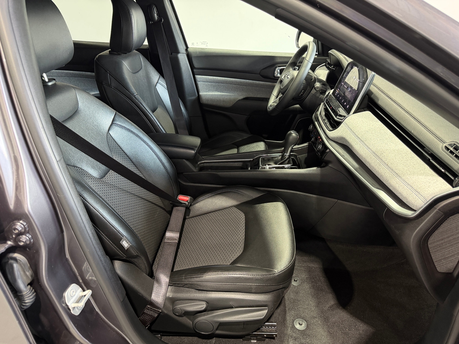 Thumbnail: 2024 Jeep Compass - 2