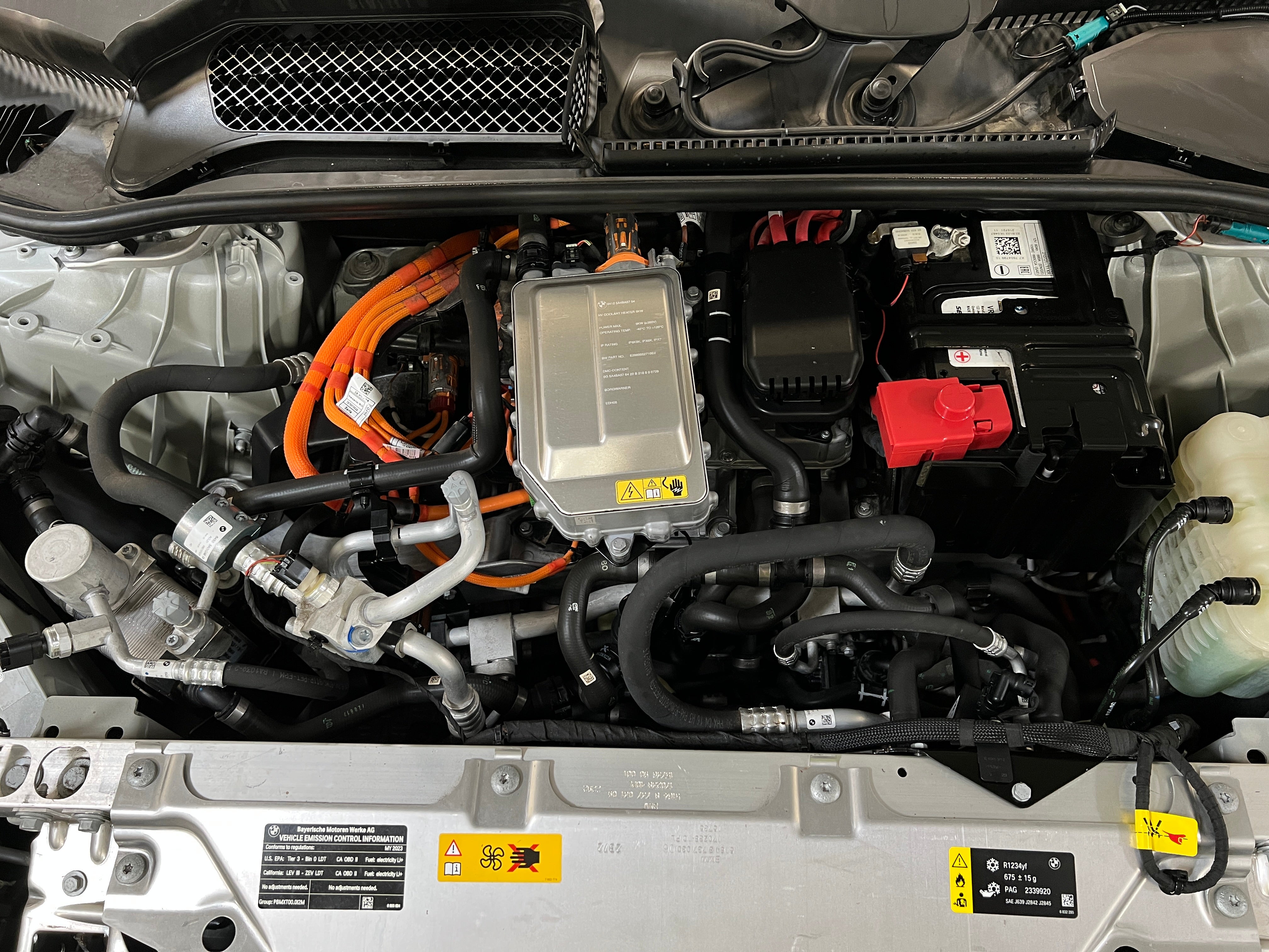 Used 2023 BMW iX Base with VIN WB523CF06PCL68891 for sale in Pewaukee, WI
