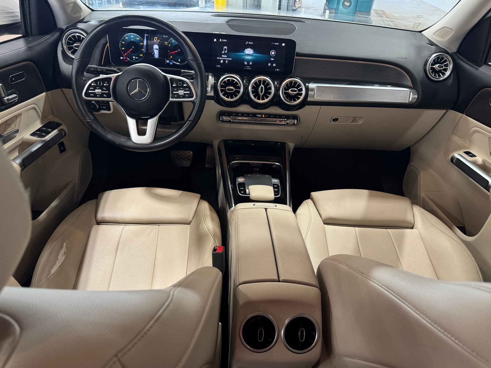 Thumbnail: 2020 Mercedes-Benz GLB - 2