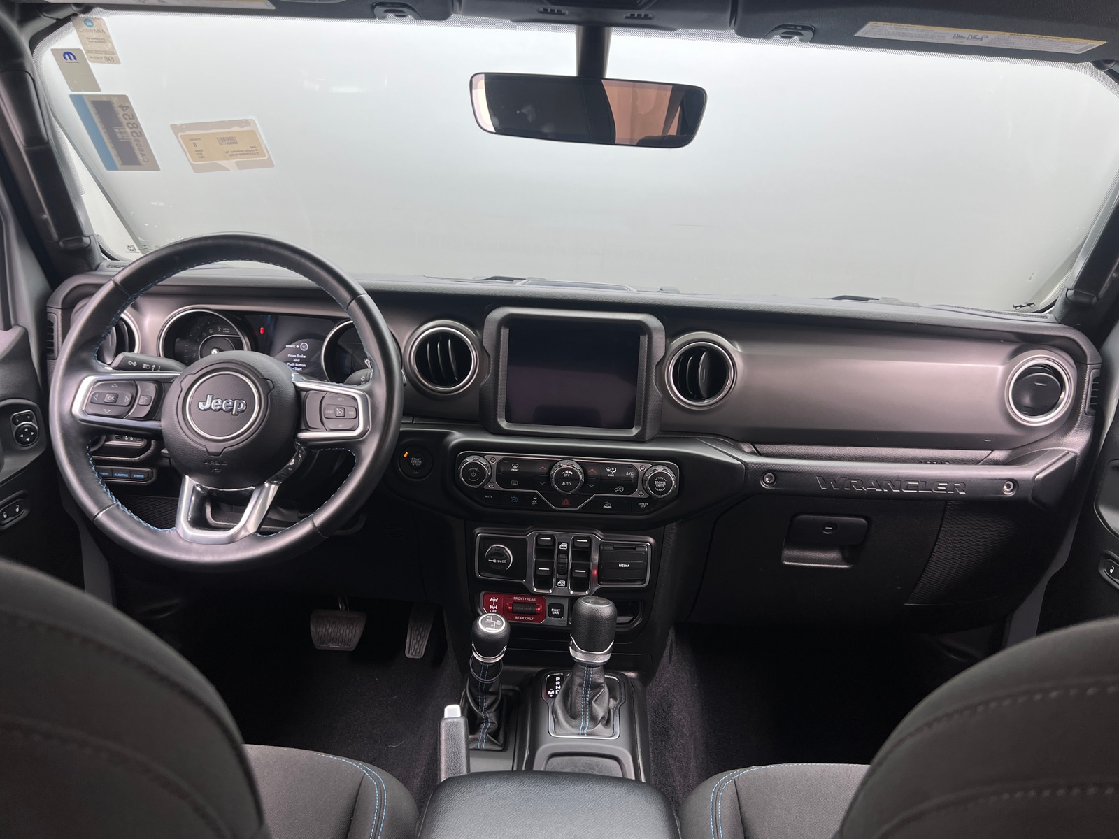 Thumbnail: 2022 Jeep Wrangler - 3