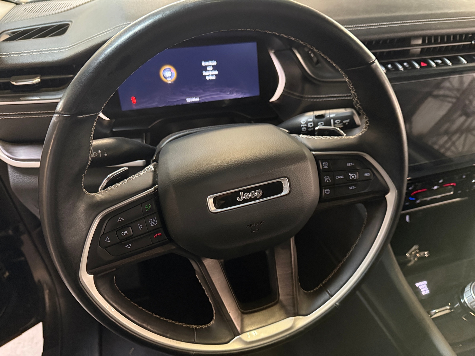 Thumbnail: 2021 Jeep Grand Cherokee L - 4