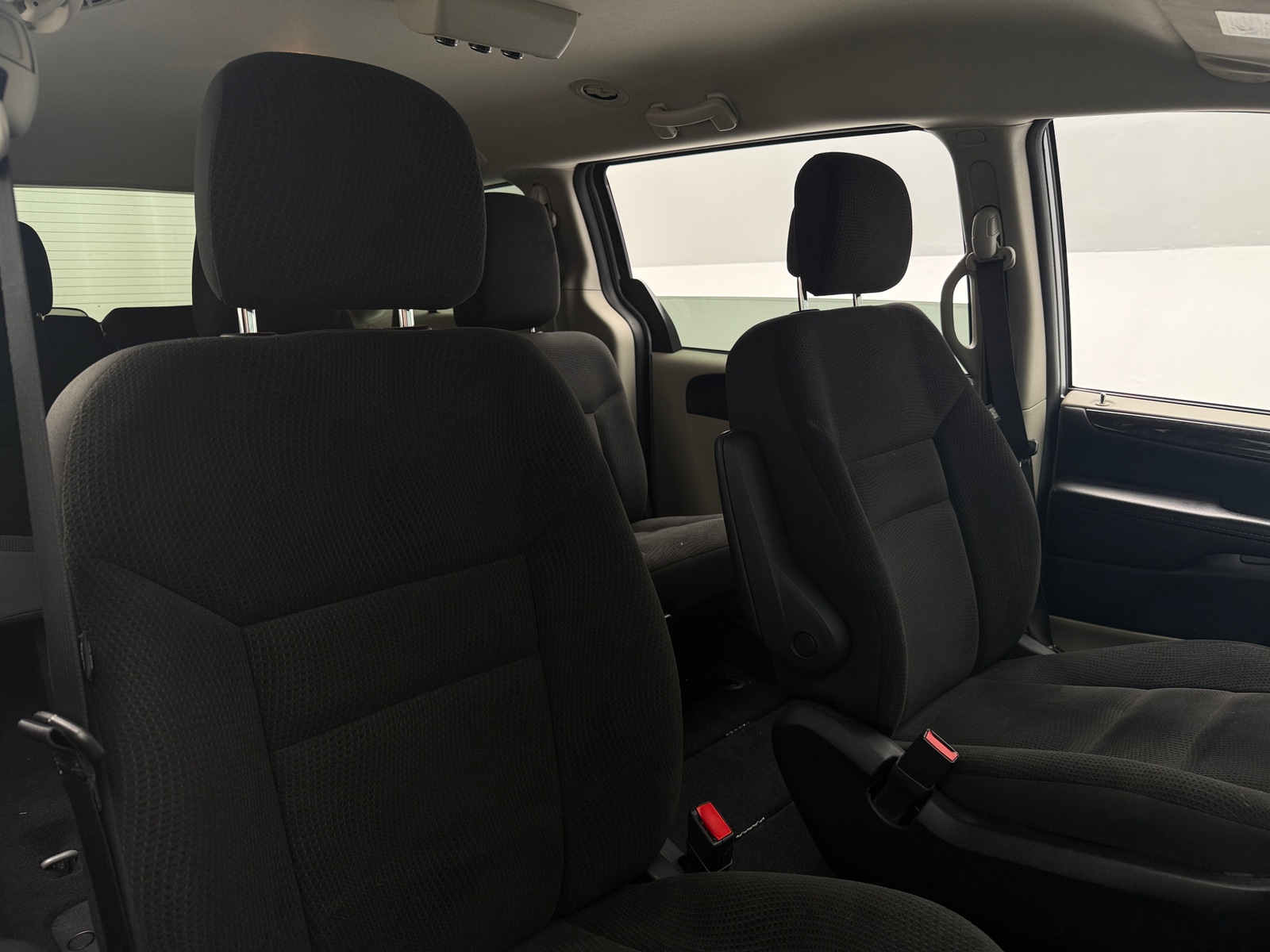 Thumbnail: 2018 Dodge Grand Caravan - 2
