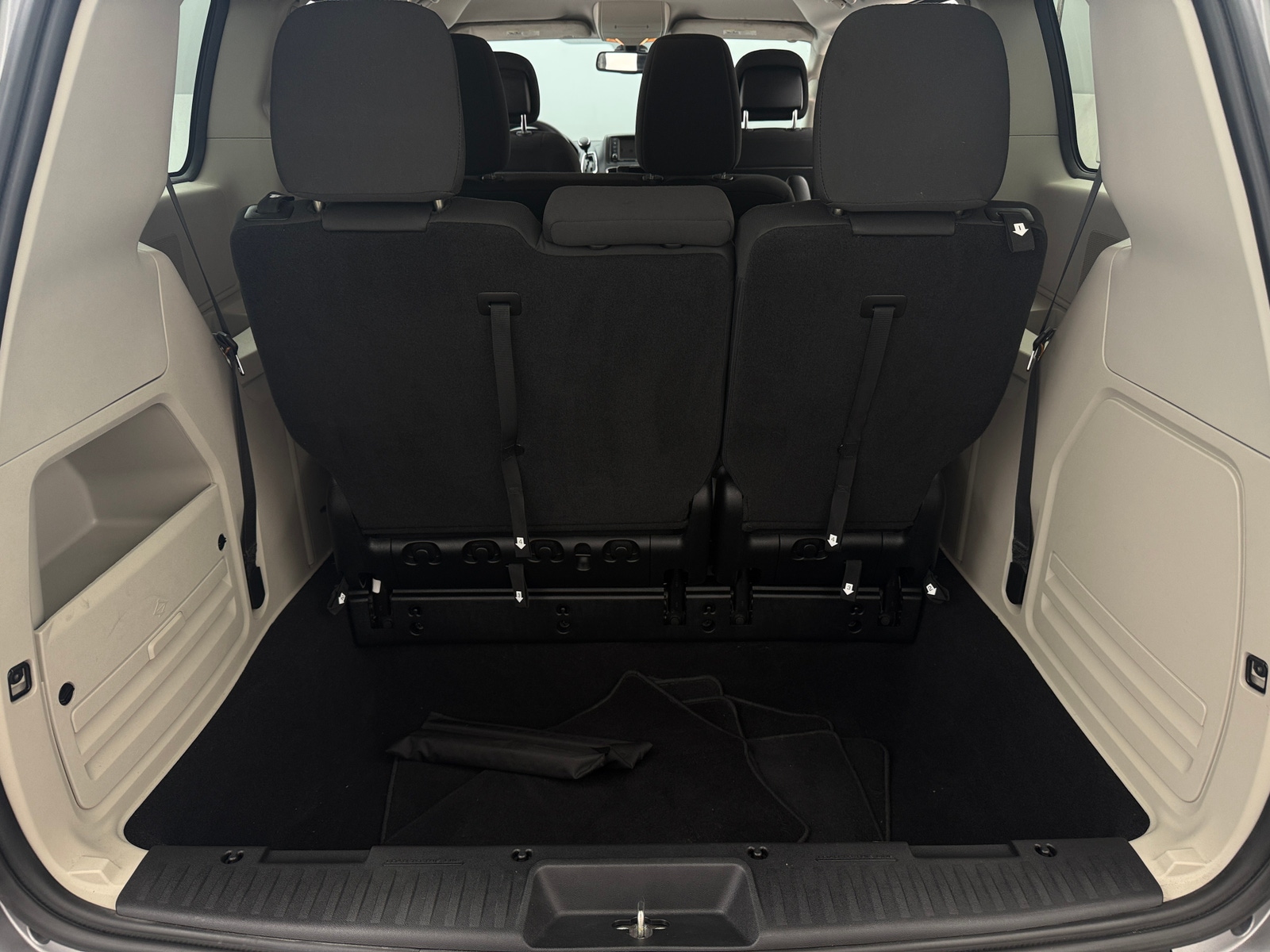 Thumbnail: 2018 Dodge Grand Caravan - 7