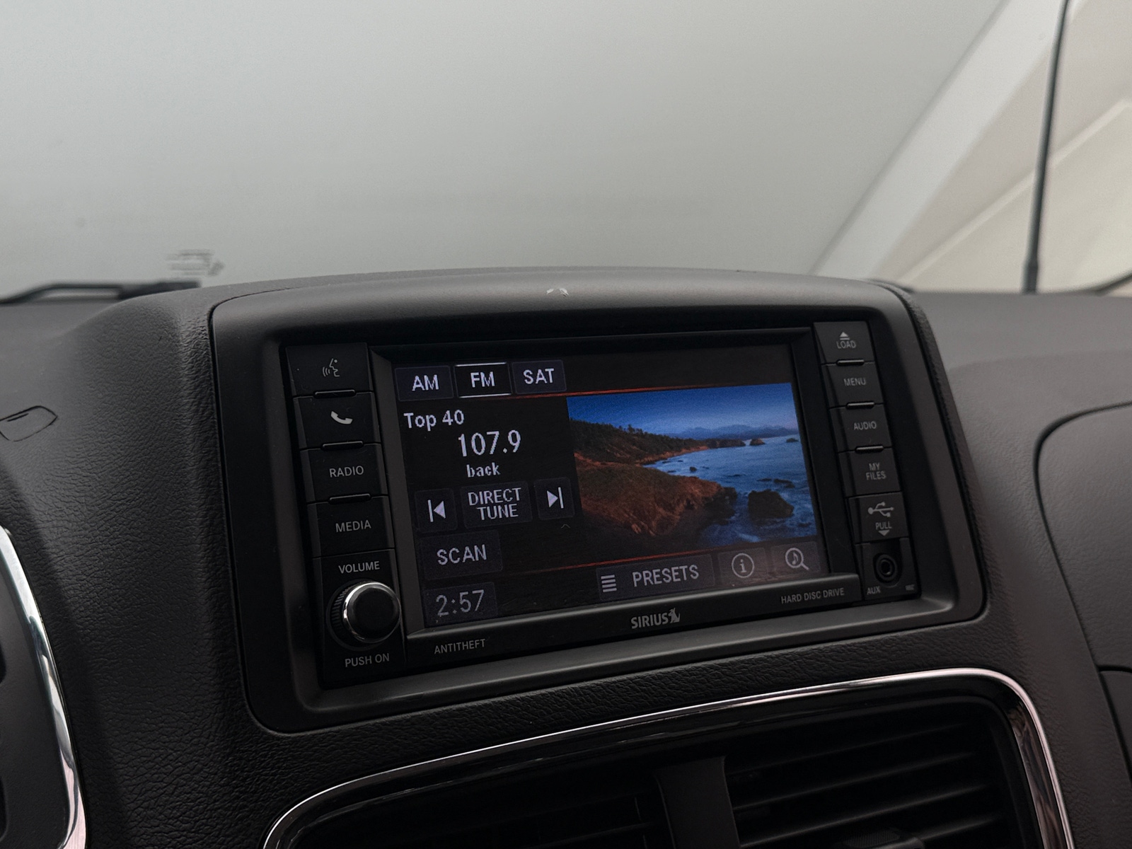 Thumbnail: 2018 Dodge Grand Caravan - 4