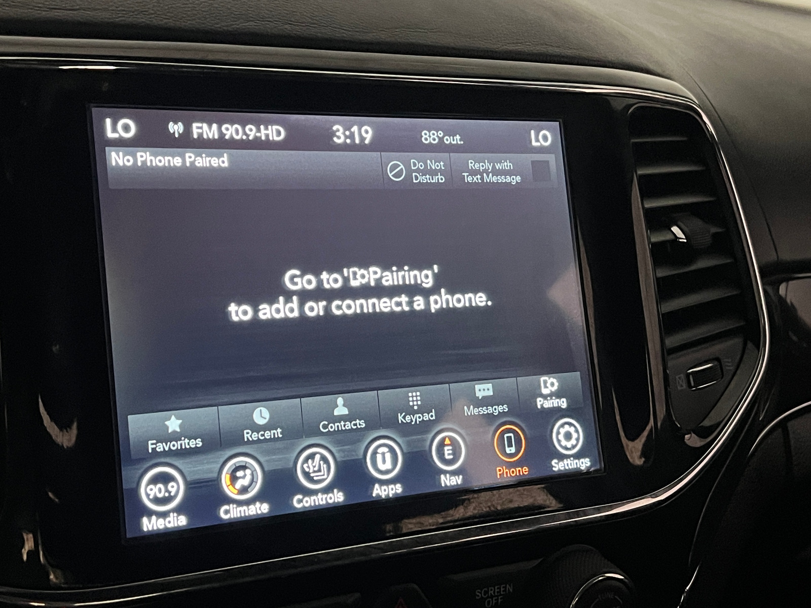 Thumbnail: 2020 Jeep Grand Cherokee - 3