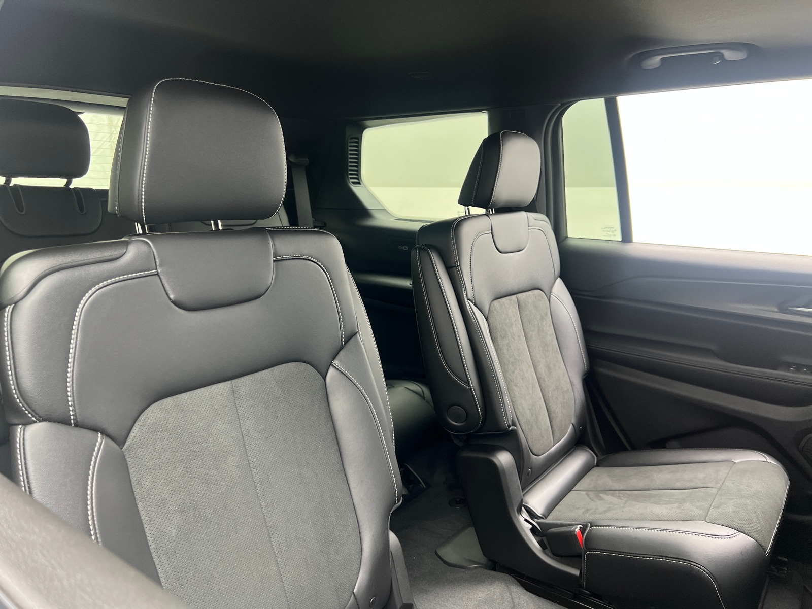 Thumbnail: 2025 Jeep Grand Cherokee L - 5