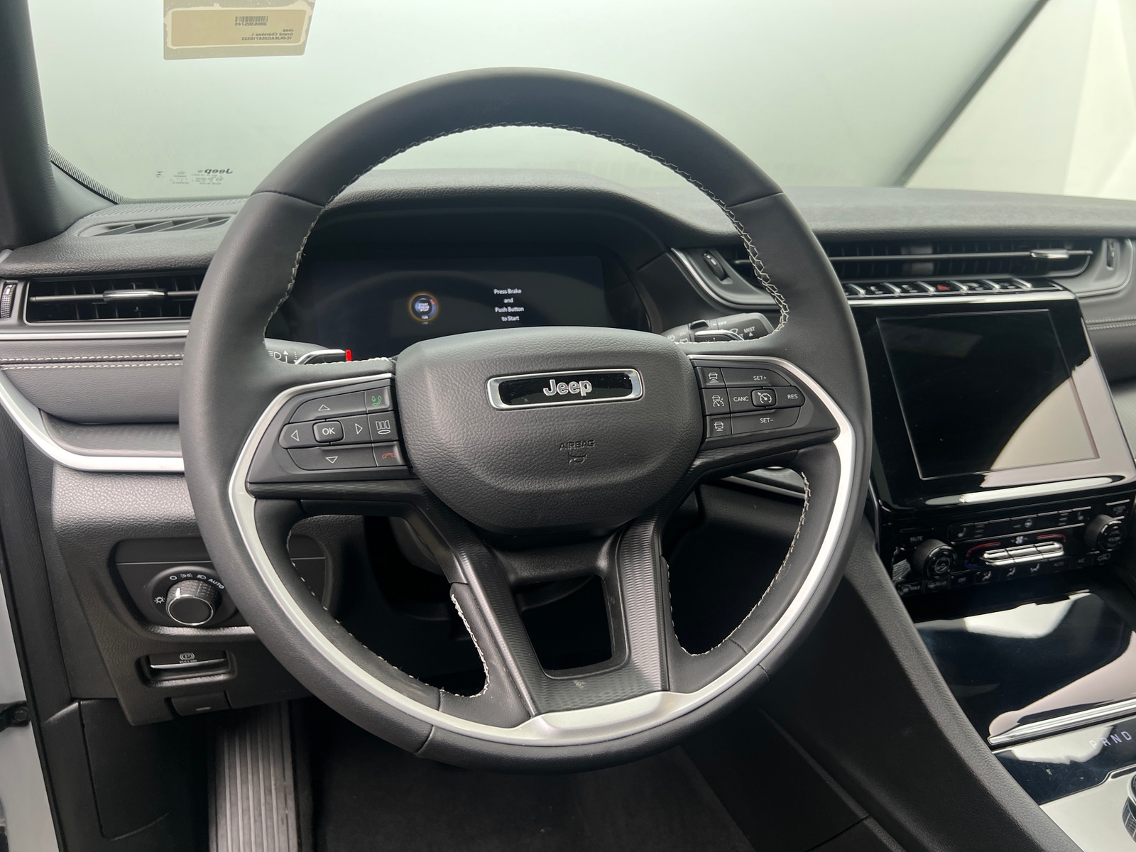 Thumbnail: 2025 Jeep Grand Cherokee L - 4