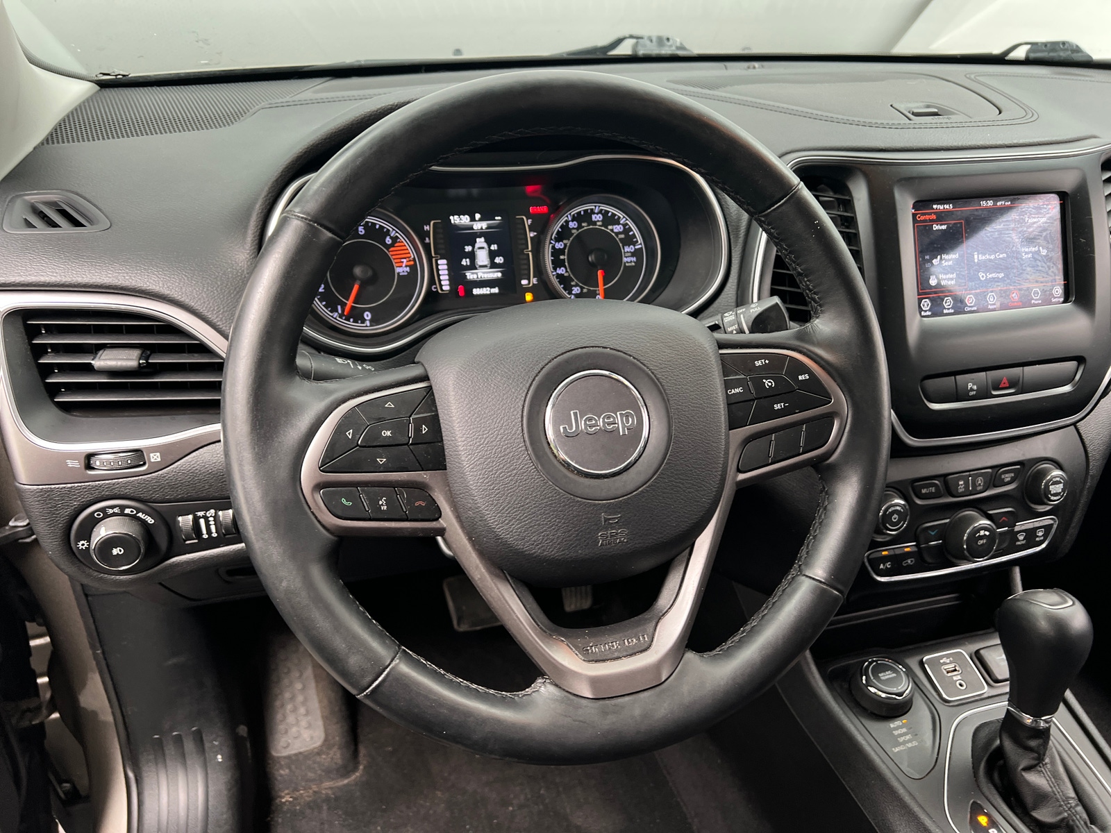 Thumbnail: 2019 Jeep Cherokee - 5