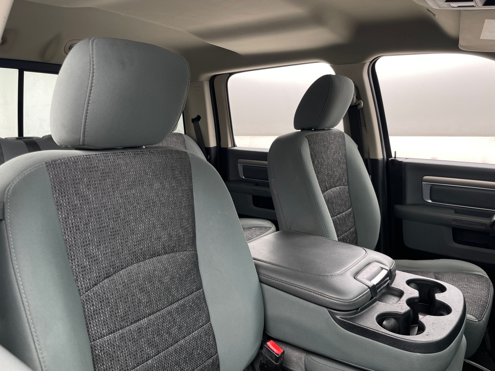 Thumbnail: 2019 RAM 1500 Classic - 2