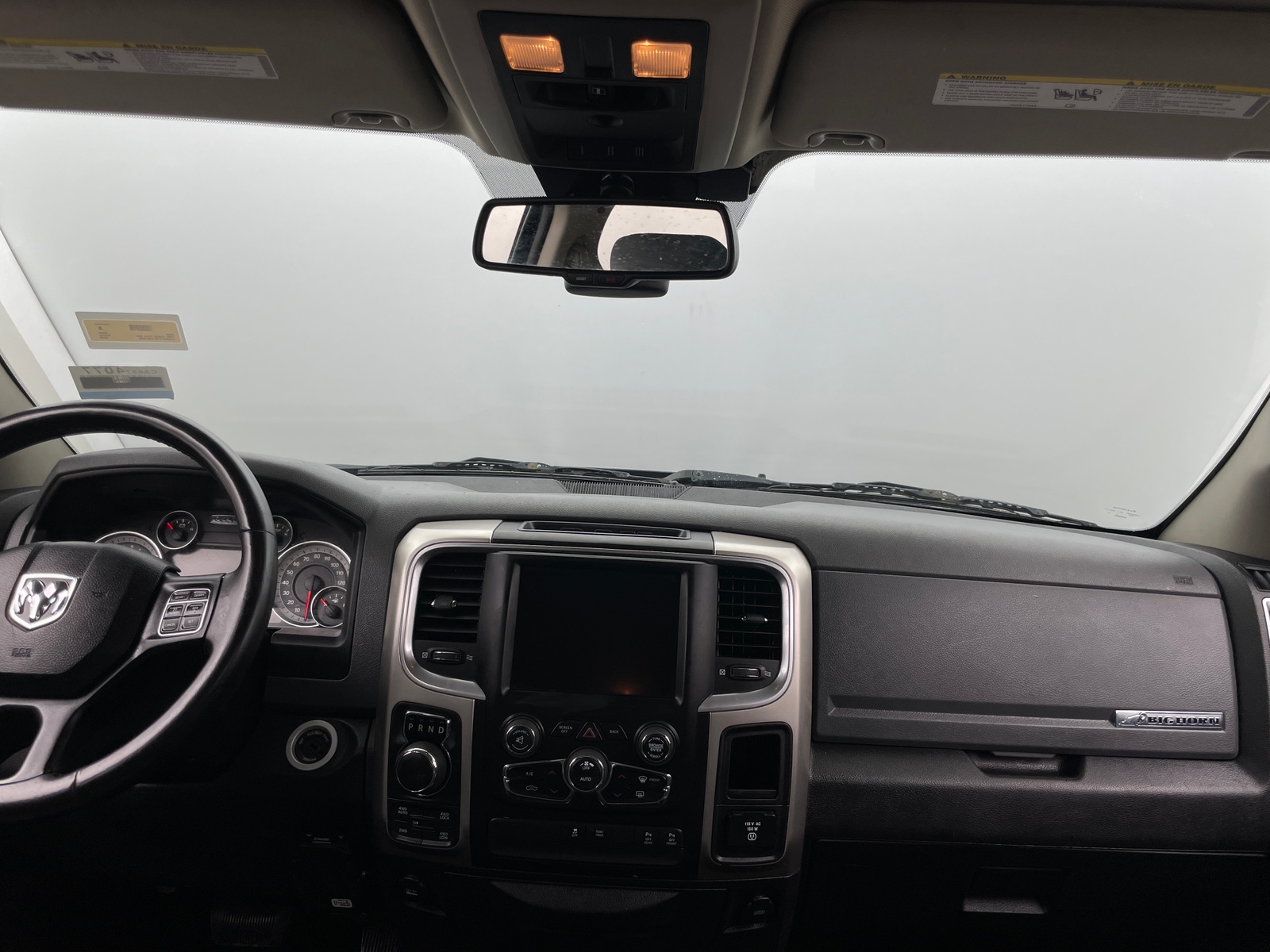 Thumbnail: 2019 RAM 1500 Classic - 3