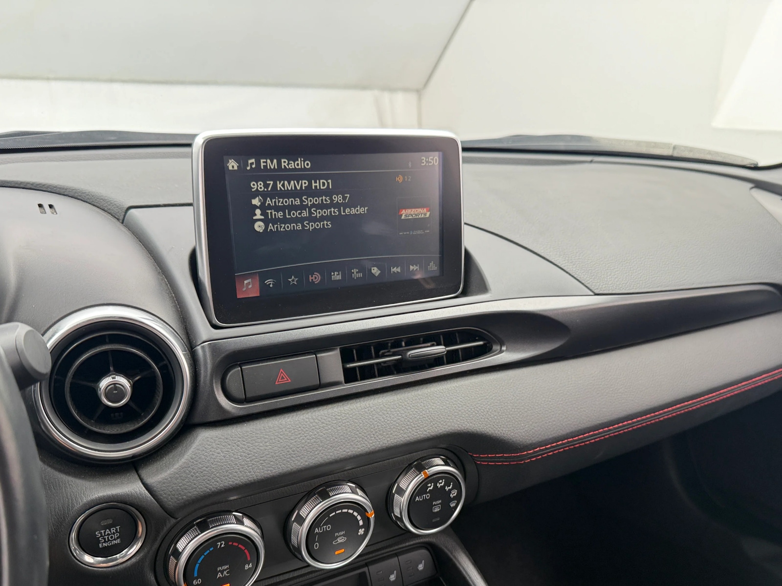 Thumbnail: 2018 Fiat 124 Spider - 2