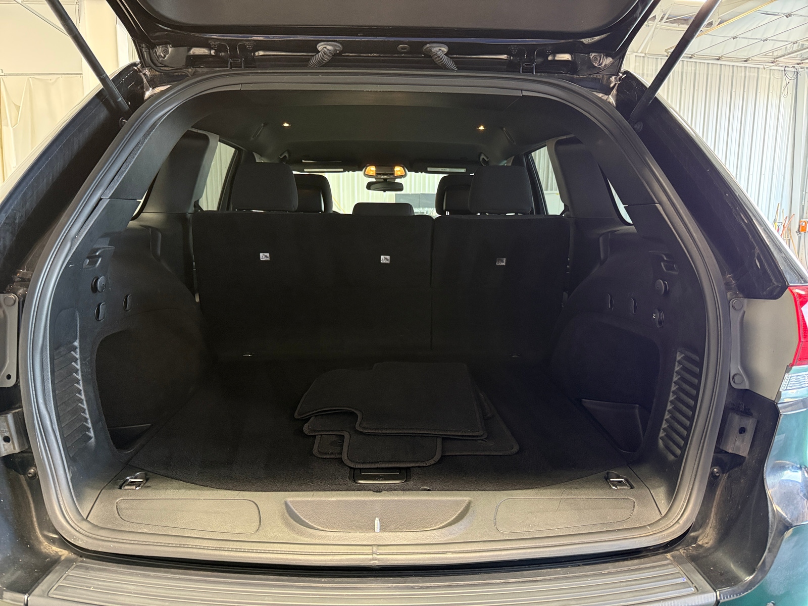 Thumbnail: 2019 Jeep Grand Cherokee - 7