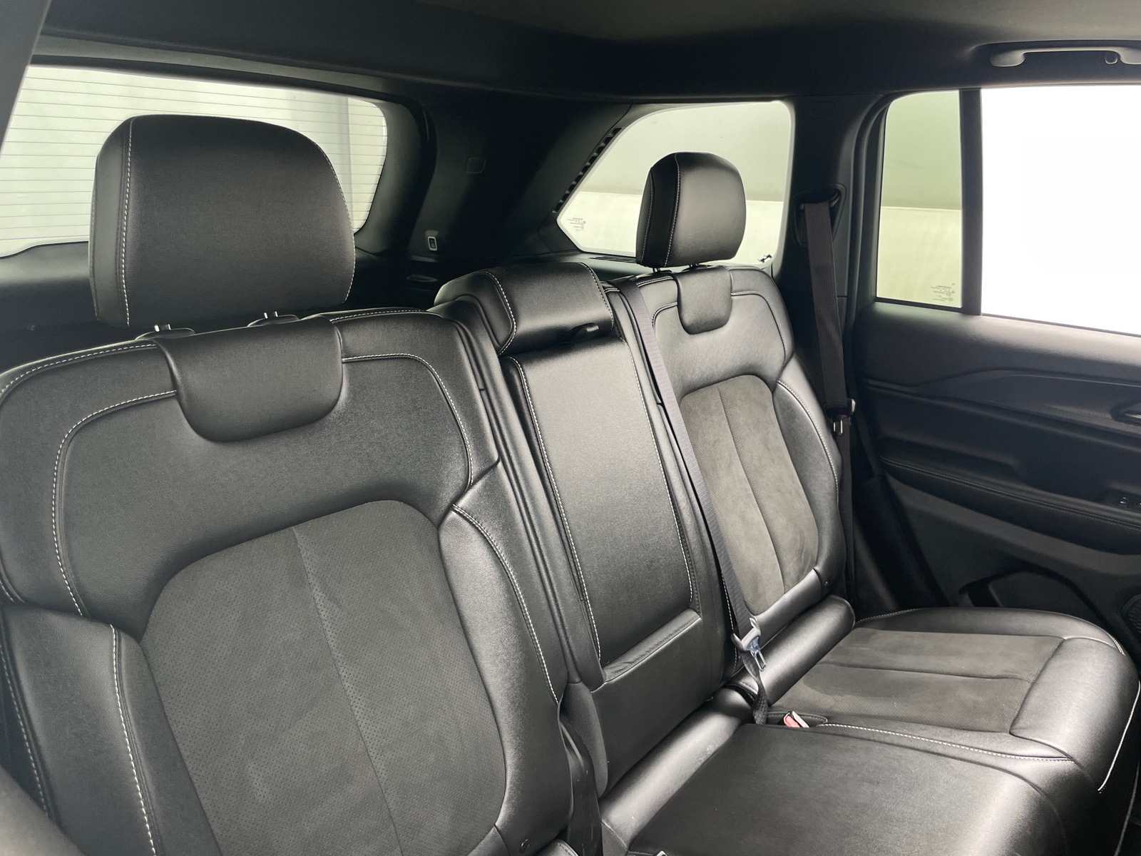 Thumbnail: 2024 Jeep Grand Cherokee - 5