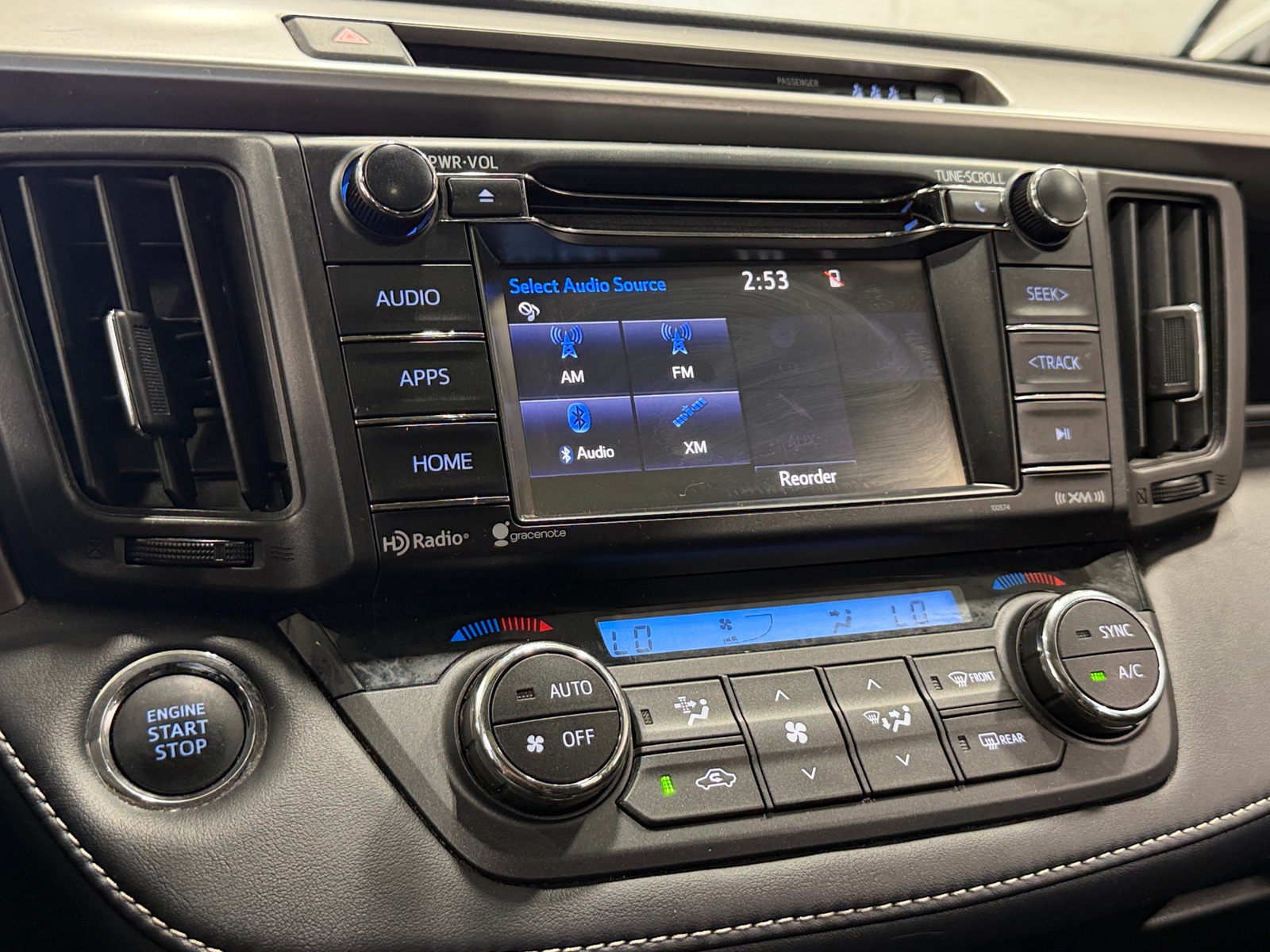 Thumbnail: 2018 Toyota RAV4 - 4