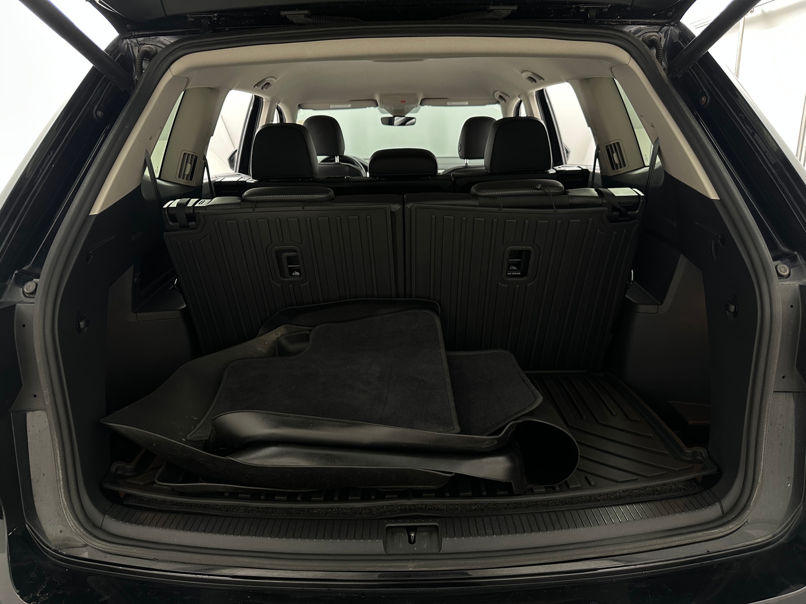 Thumbnail: 2019 Volkswagen Atlas - 6