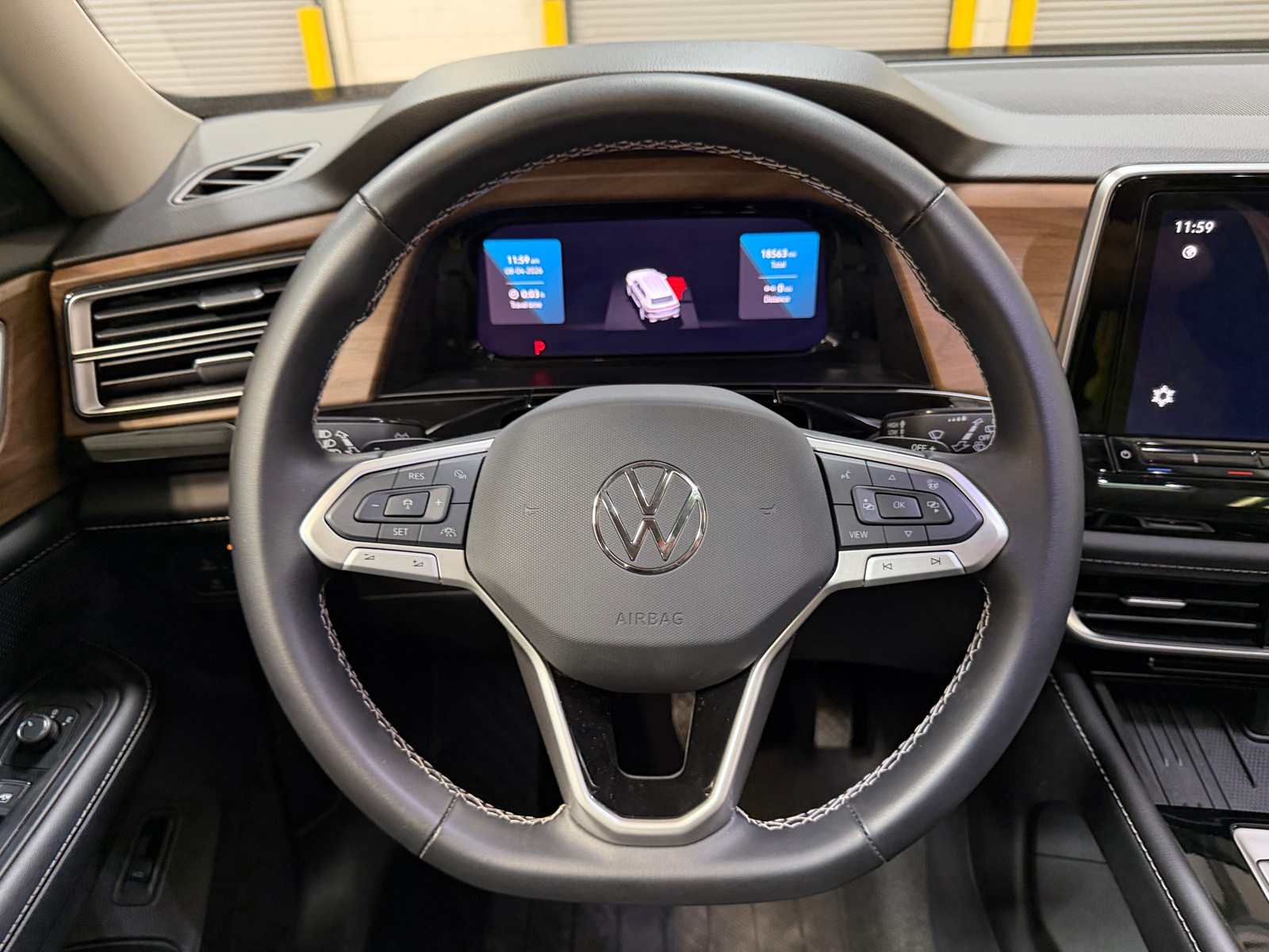 Thumbnail: 2026 Volkswagen Atlas - 4