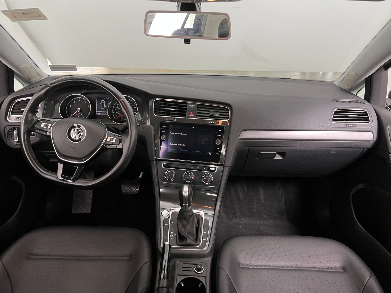 Thumbnail: 2018 Volkswagen Golf - 2