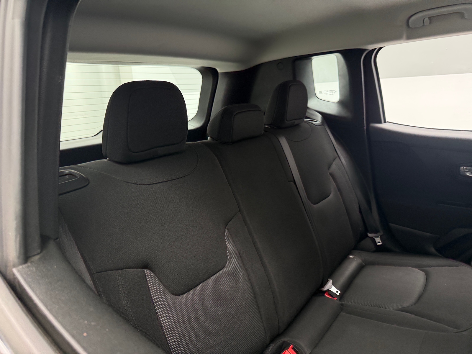 Thumbnail: 2018 Jeep Renegade - 6