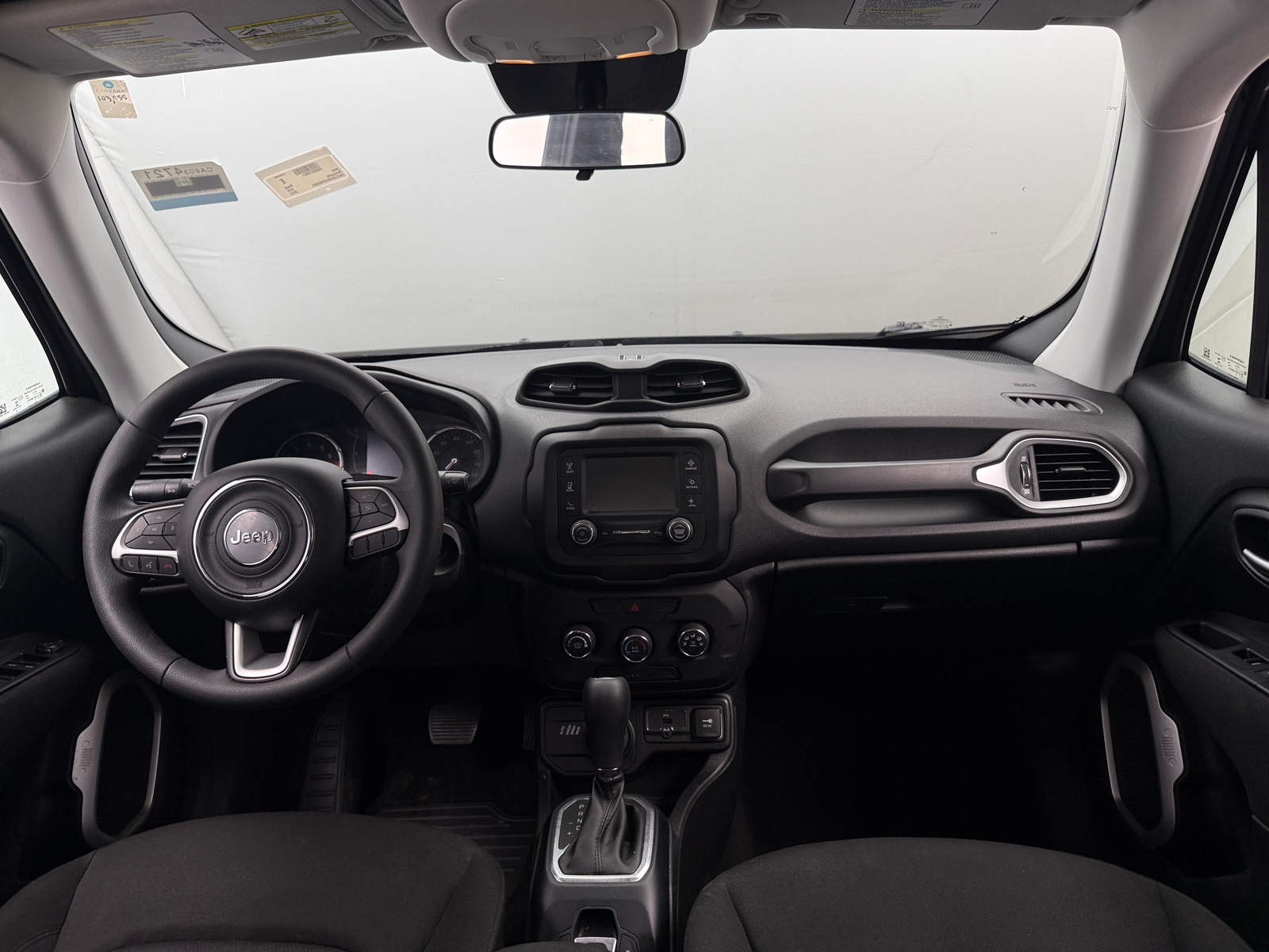 Thumbnail: 2018 Jeep Renegade - 3