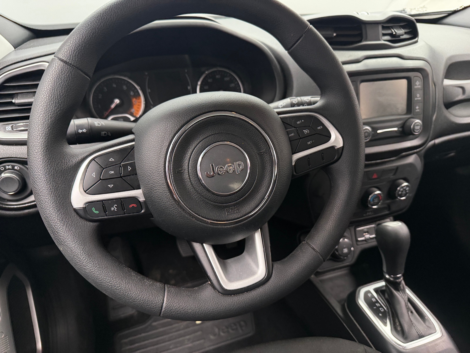 Thumbnail: 2018 Jeep Renegade - 5