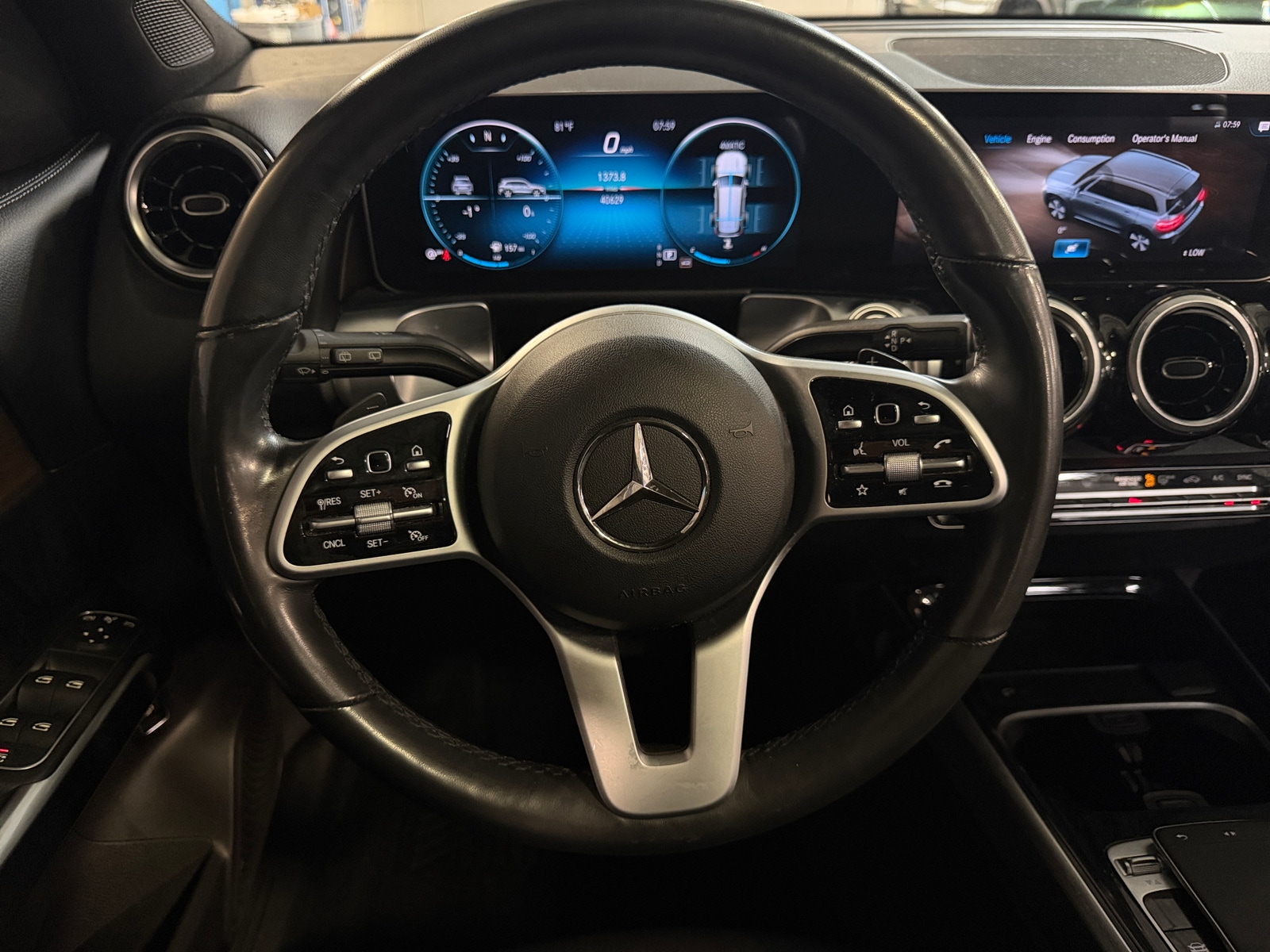 Thumbnail: 2020 Mercedes-Benz GLB - 4