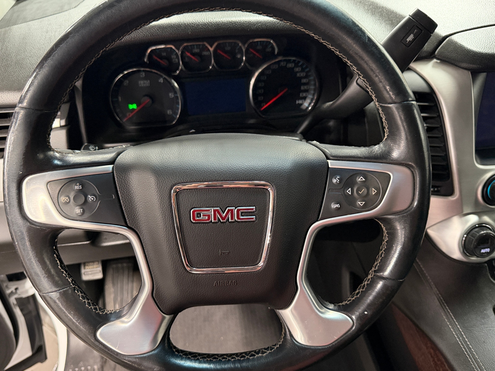 Thumbnail: 2019 GMC Yukon XL - 5