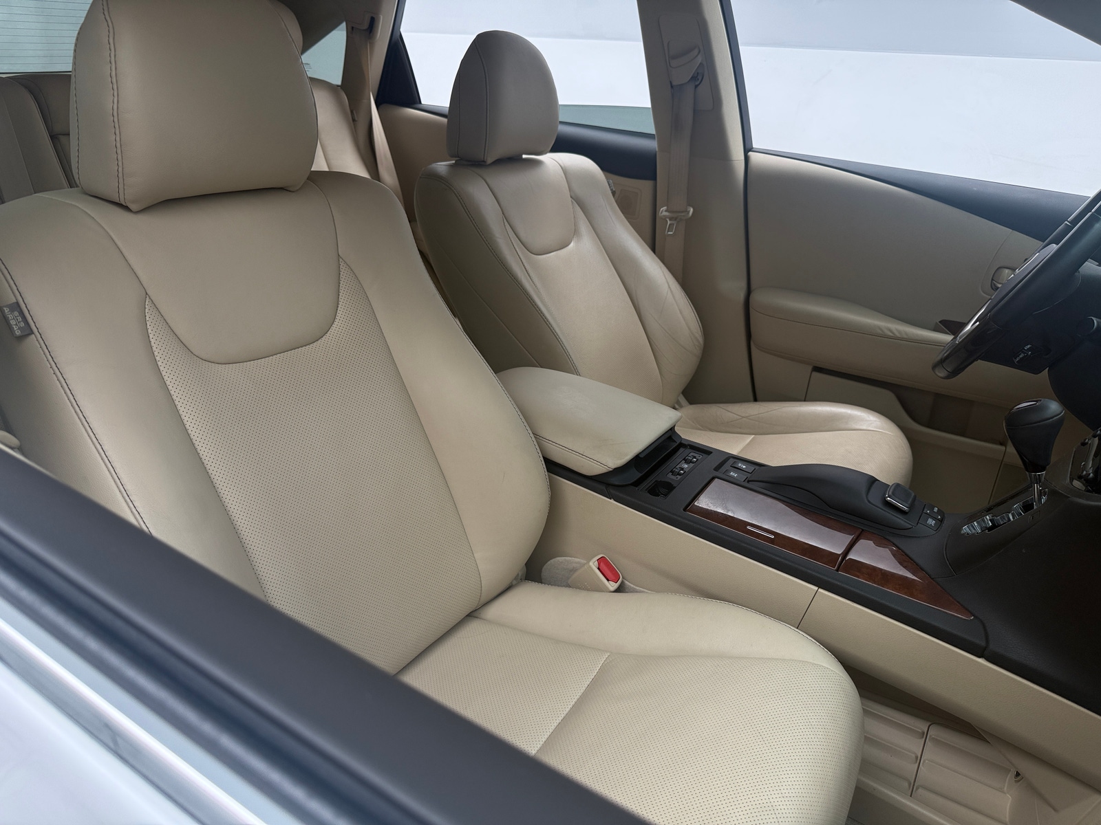 Thumbnail: 2015 Lexus RX - 2