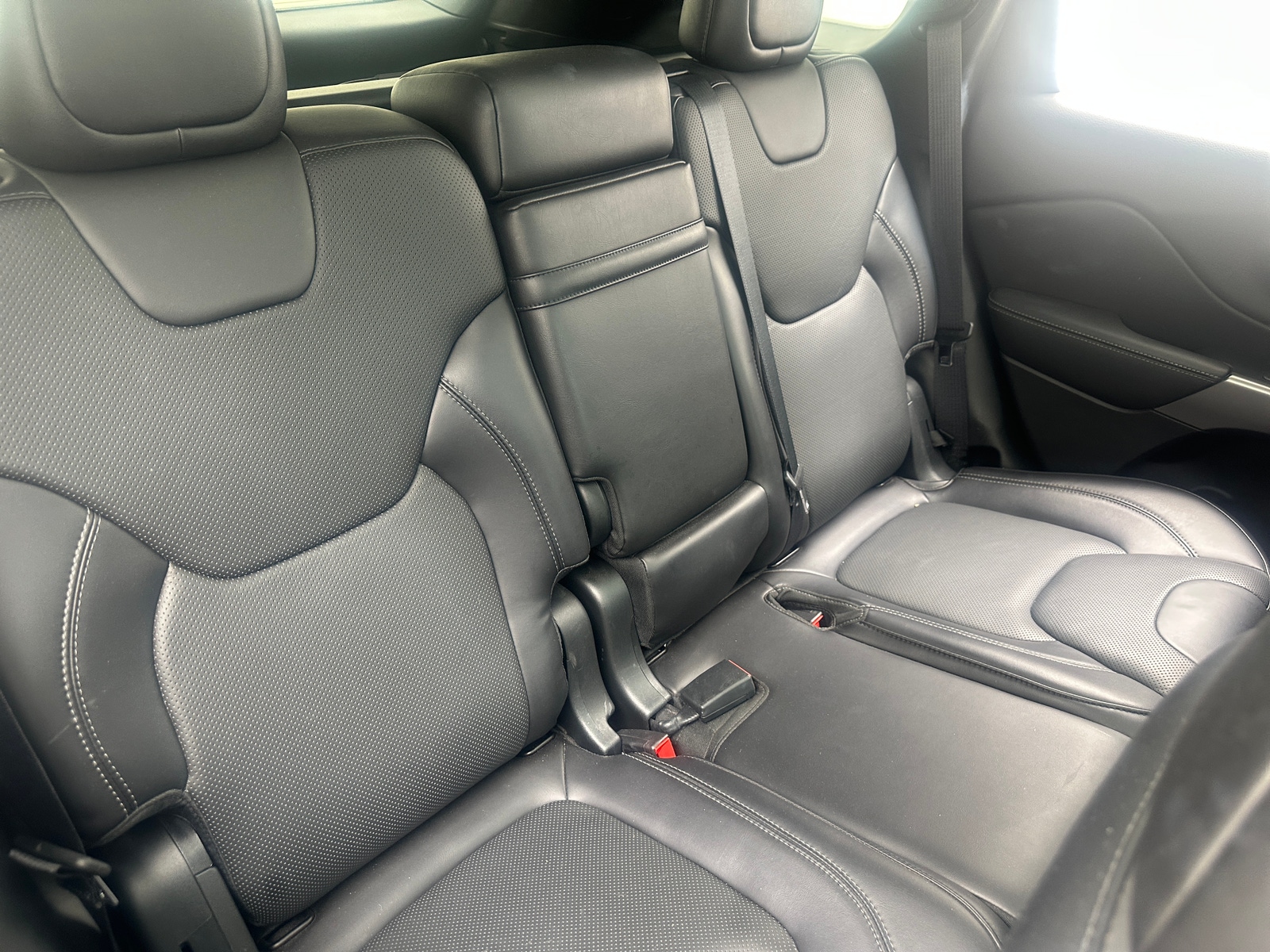 Thumbnail: 2019 Jeep Cherokee - 5