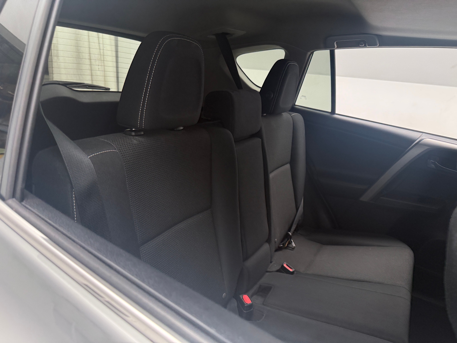 Thumbnail: 2018 Toyota RAV4 - 6