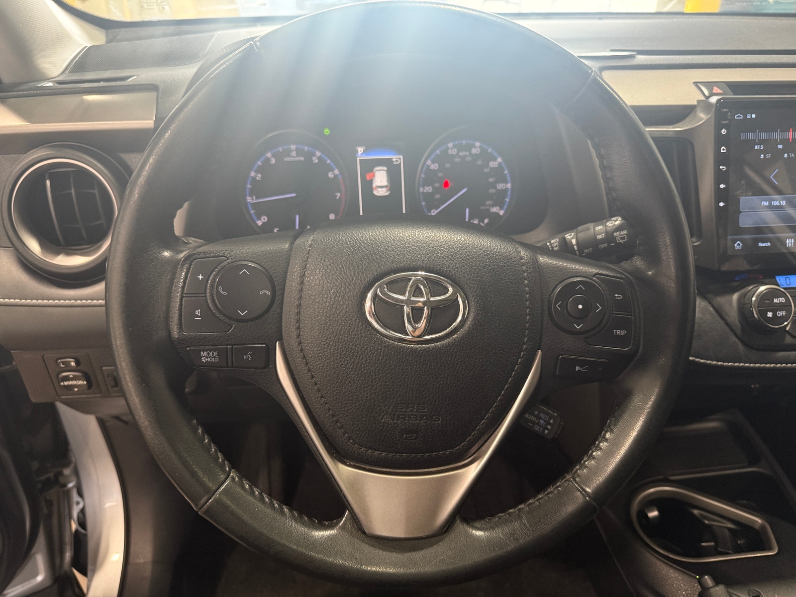 Thumbnail: 2018 Toyota RAV4 - 5