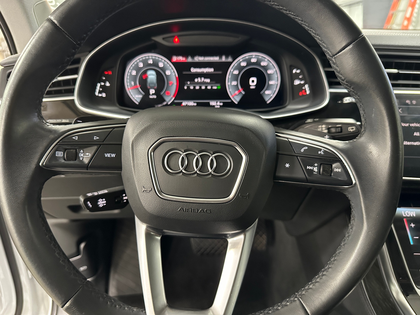 Thumbnail: 2023 Audi Q7 - 4