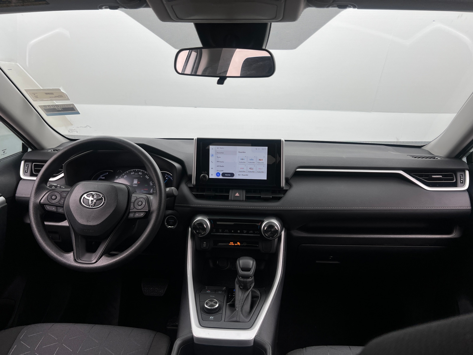 Thumbnail: 2025 Toyota RAV4 - 3