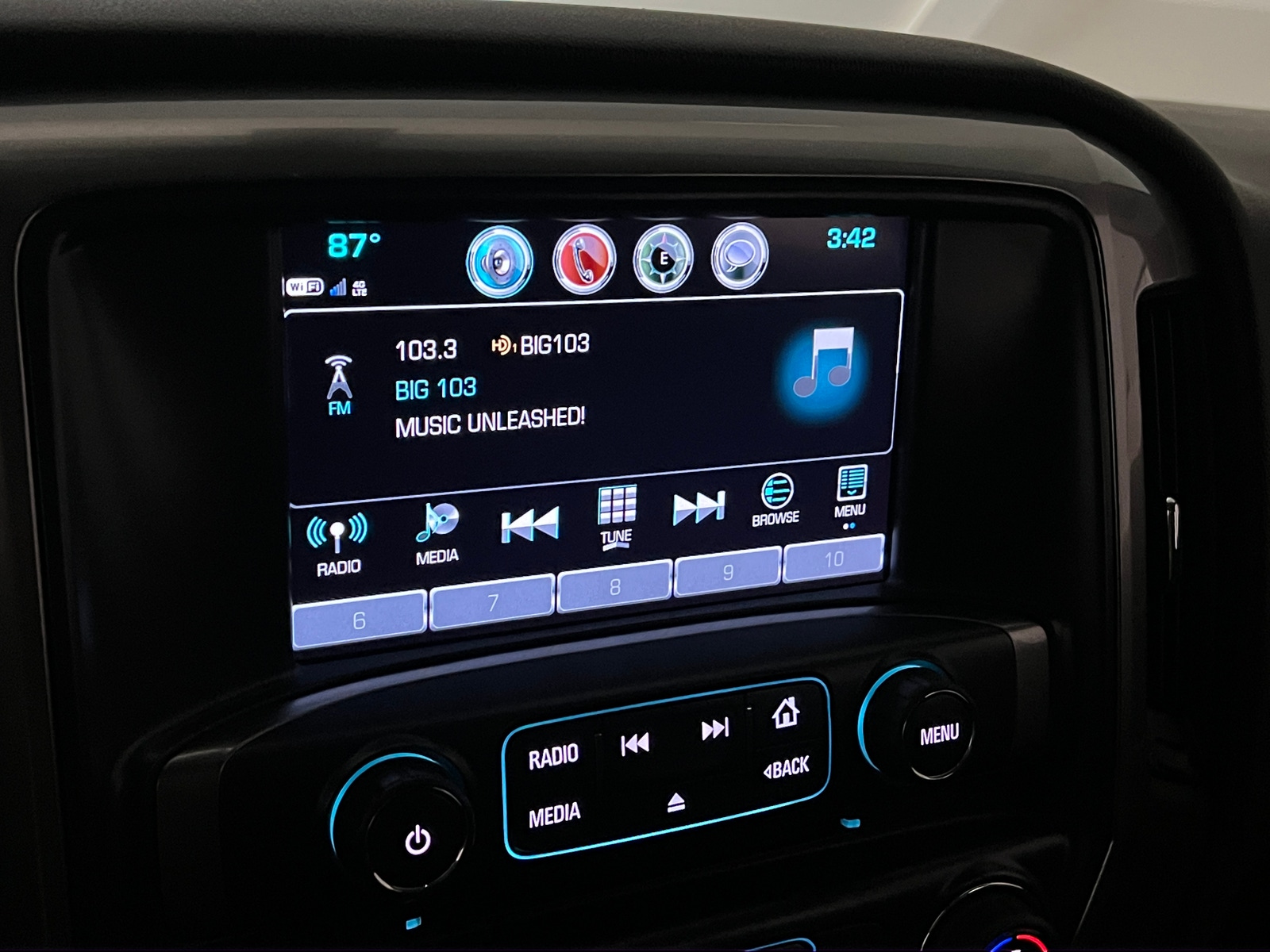 Thumbnail: 2018 Chevrolet Silverado 1500 - 4