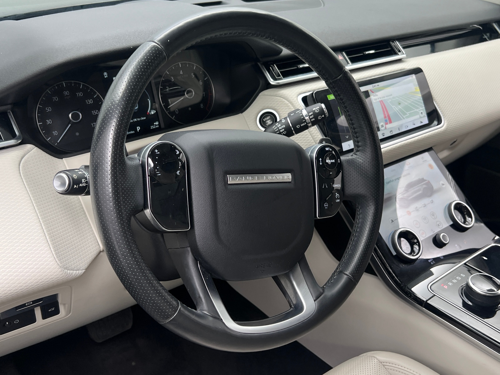 Thumbnail: 2020 Land Rover Range Rover Velar - 4