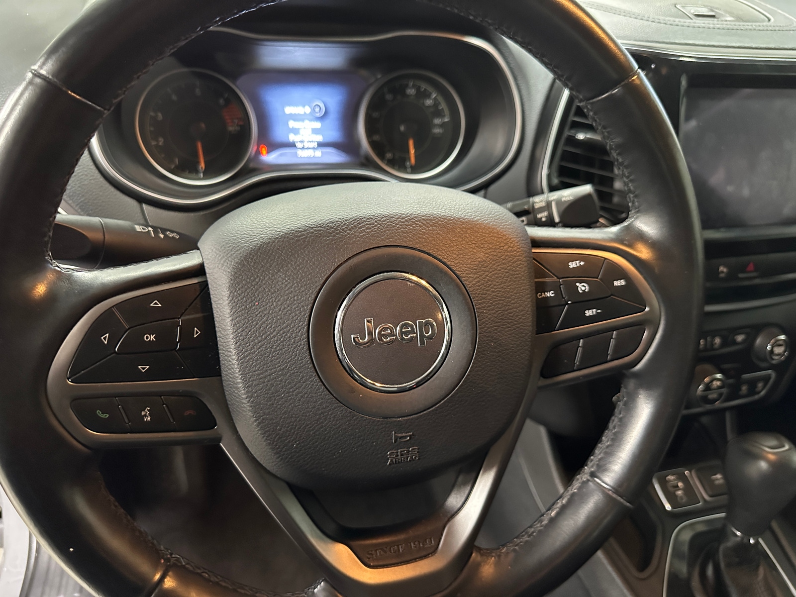 Thumbnail: 2020 Jeep Cherokee - 4