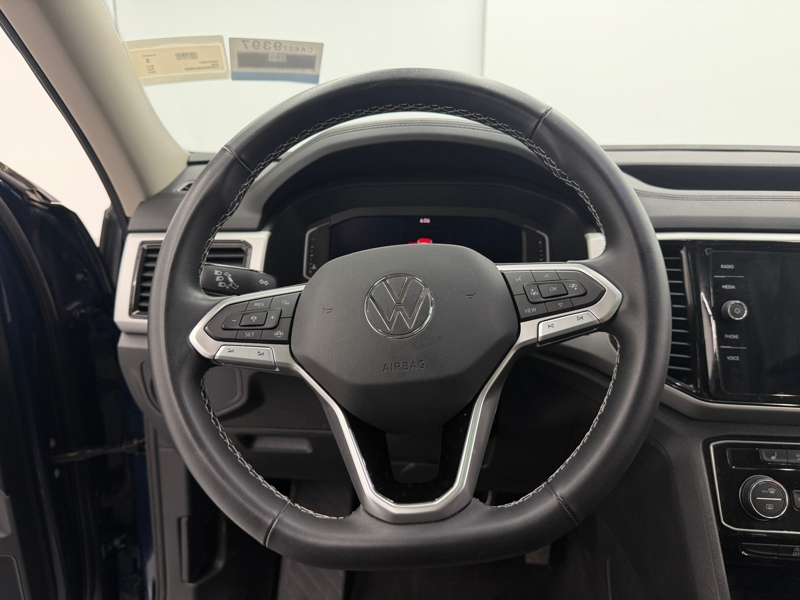 Thumbnail: 2022 Volkswagen Atlas - 4