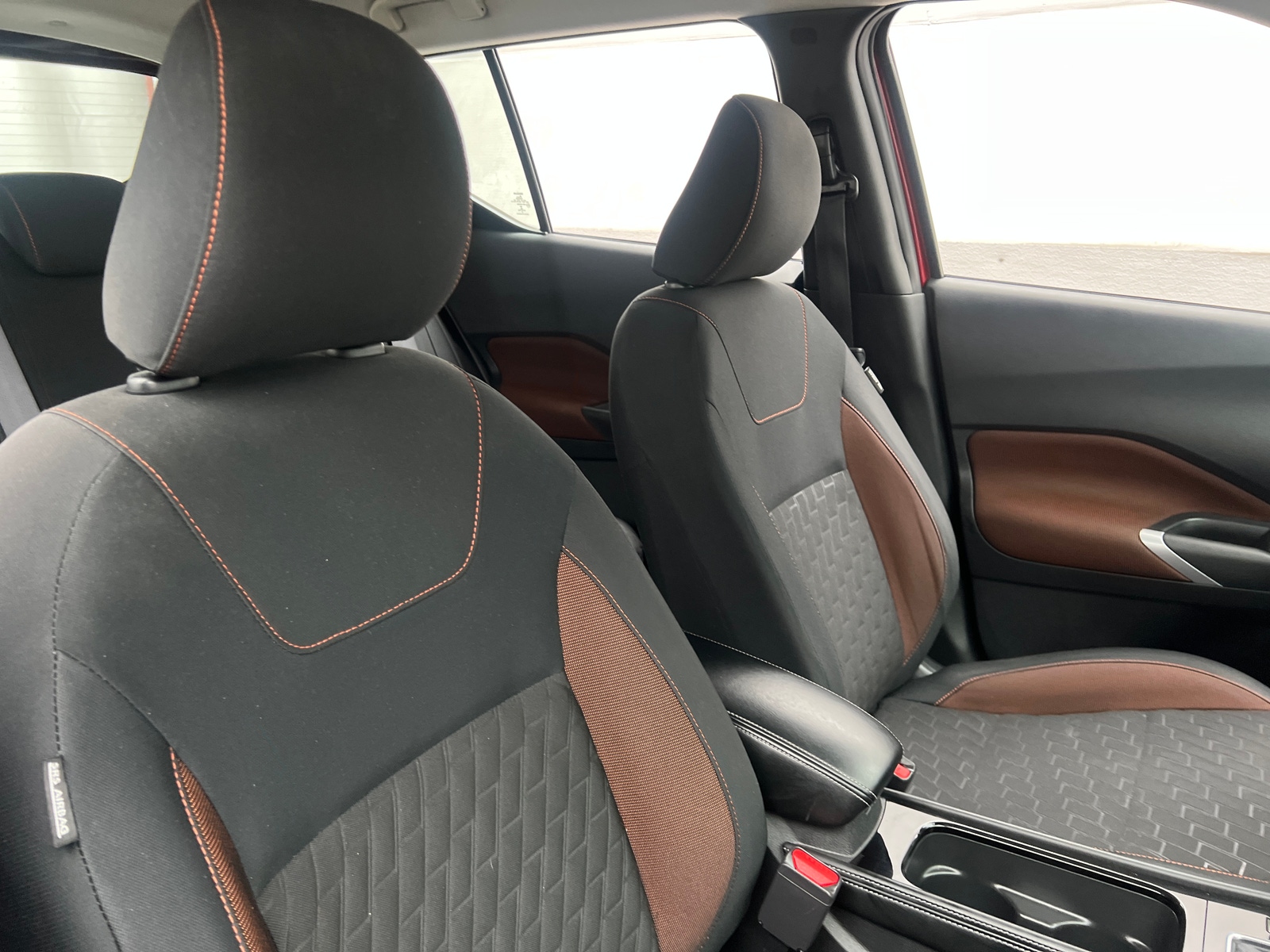 Thumbnail: 2023 Nissan Kicks - 2