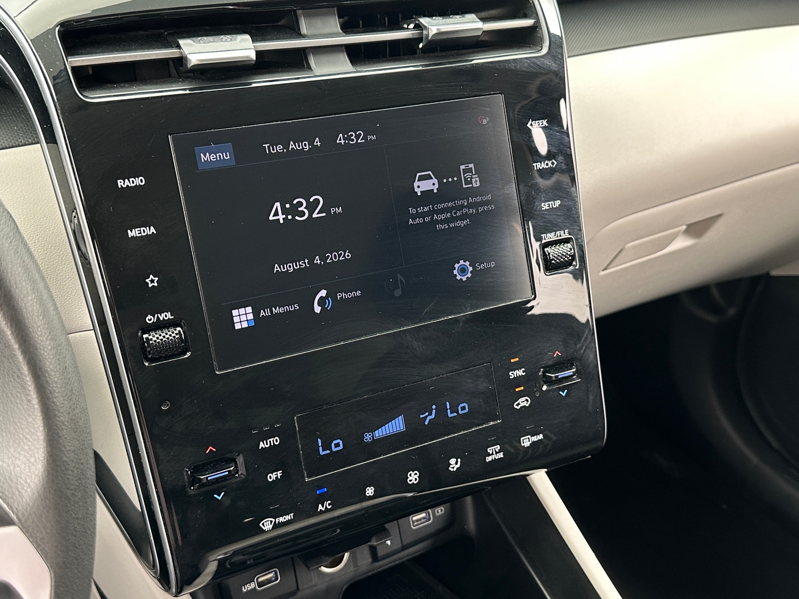Thumbnail: 2024 Hyundai Tucson - 4