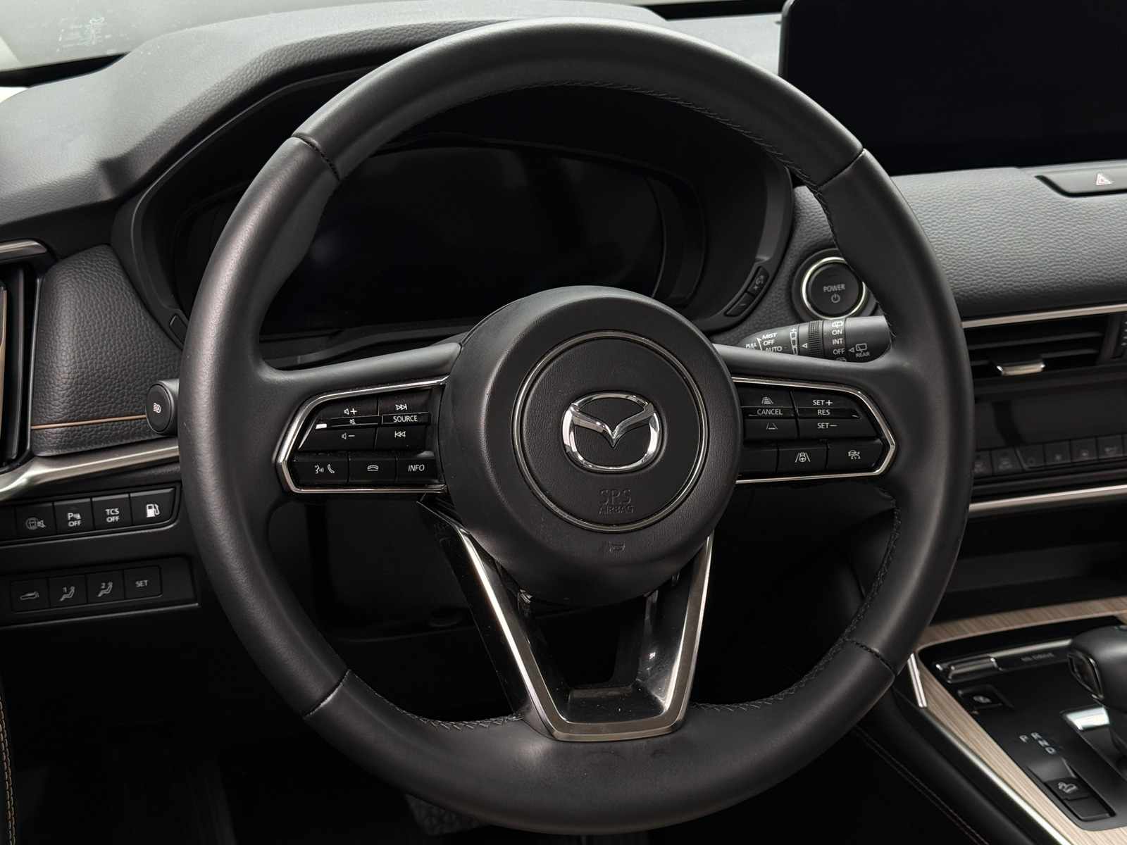 Thumbnail: 2025 Mazda CX-70 - 4