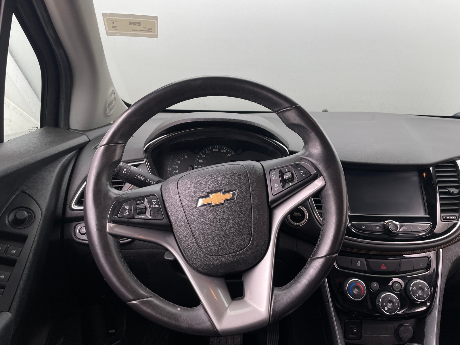 Thumbnail: 2017 Chevrolet Trax - 4