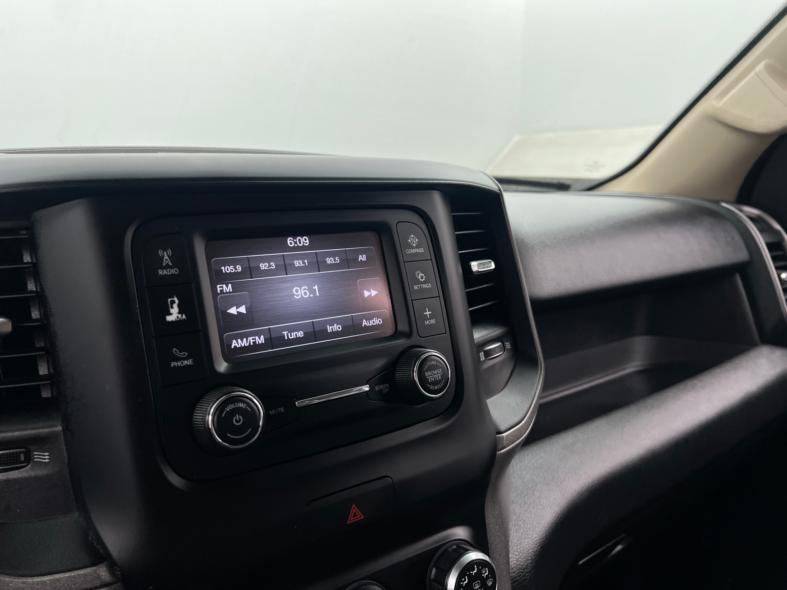Thumbnail: 2020 RAM 1500 - 4
