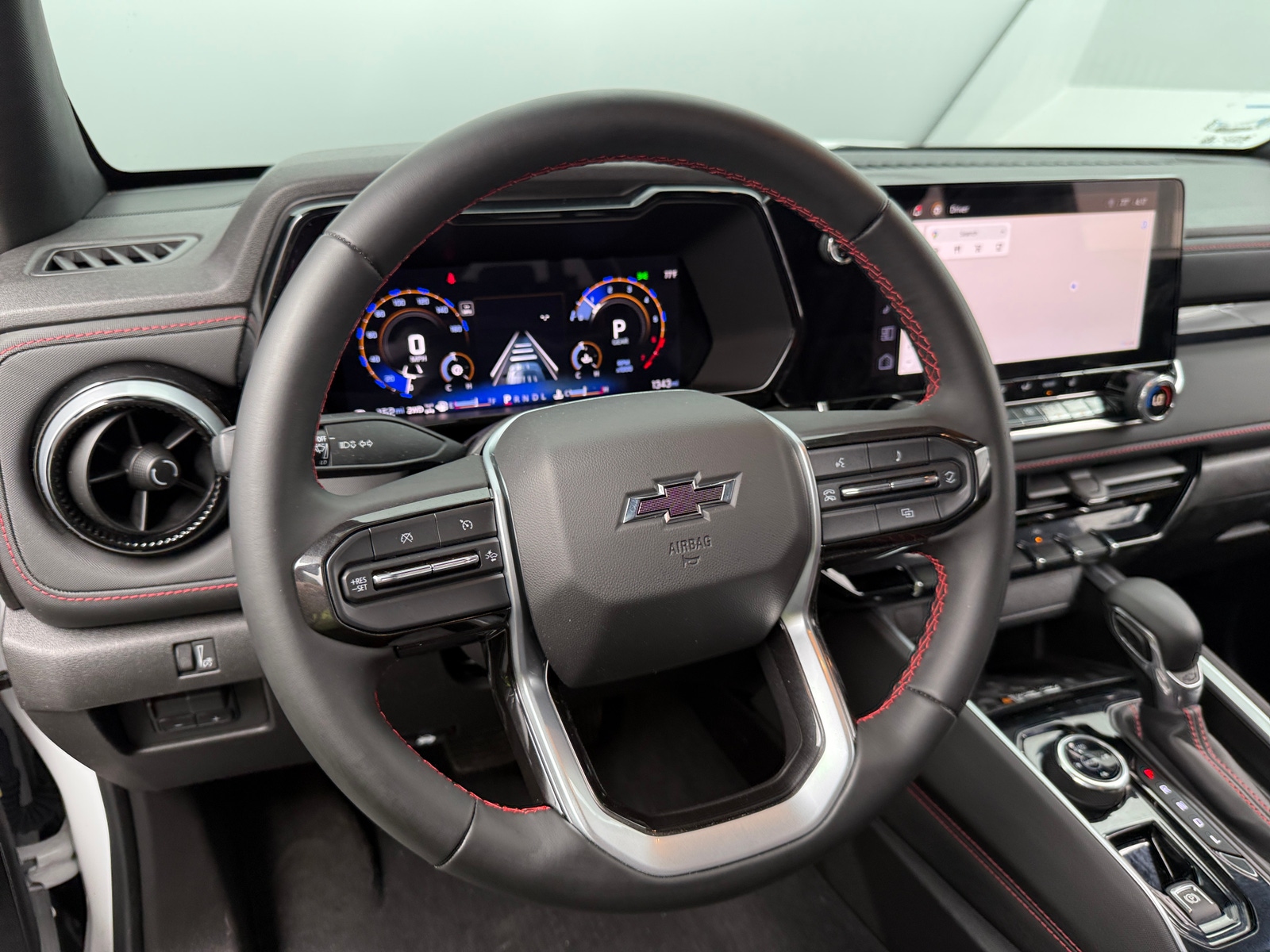 Thumbnail: 2024 Chevrolet Colorado - 5