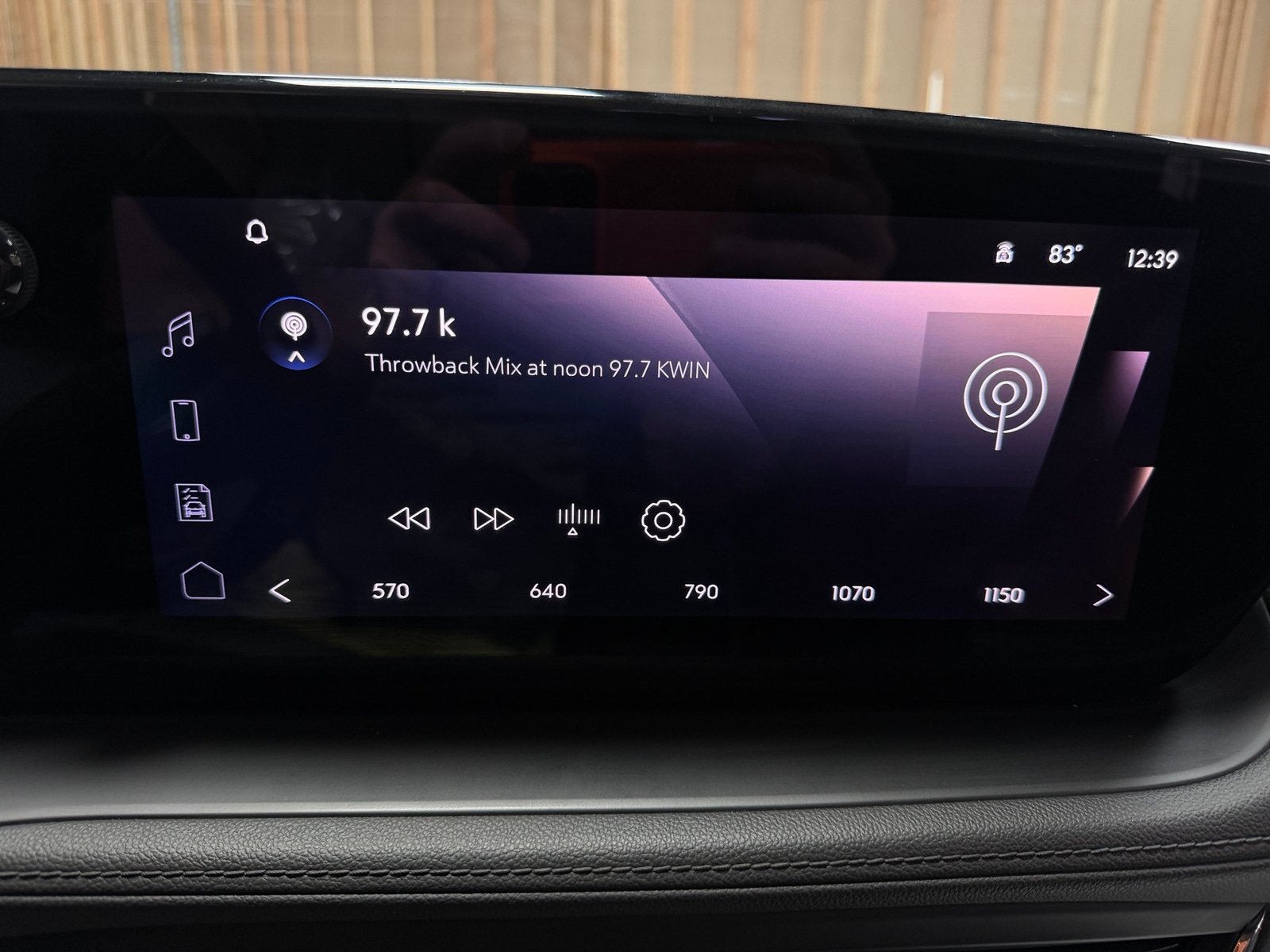 Thumbnail: 2025 Buick Encore GX - 3